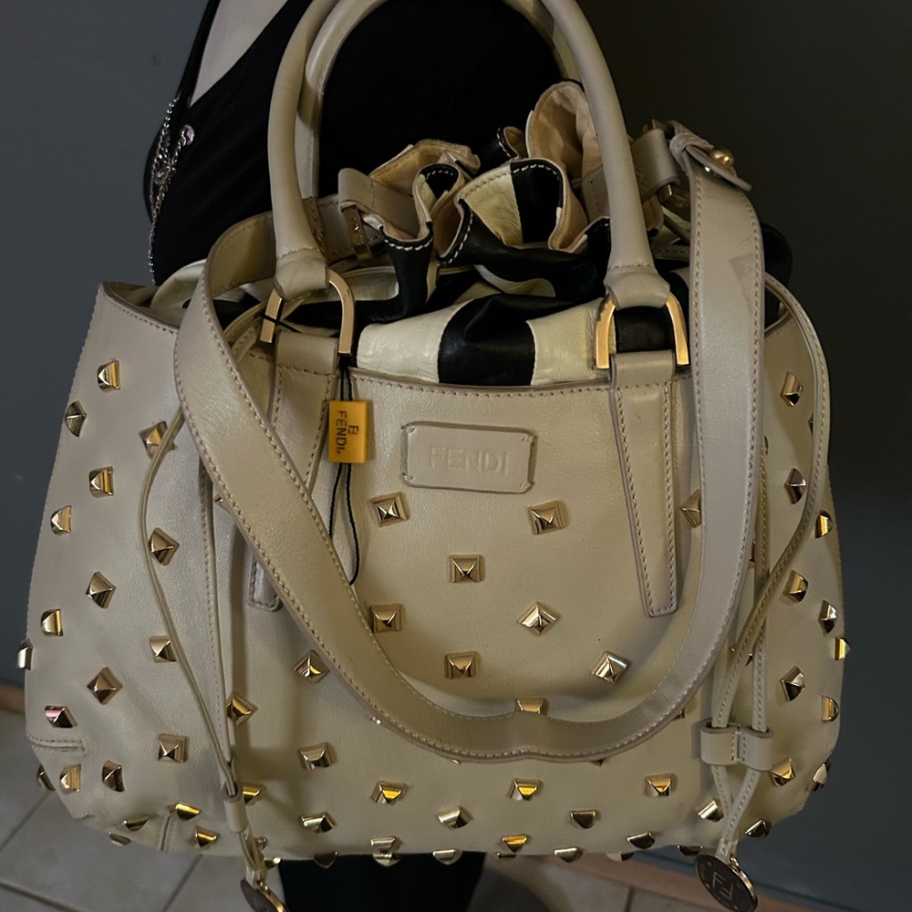 Cream Leather Studded Fendi B Fab Bag - Picture 4 of 9